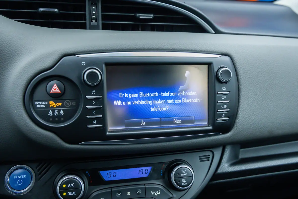 1.5 Hybrid Active | Camera | Cruise control | LM velgen | Airco | Clima | Achteruitrijcamera | Airco (automatisch) | Cruise control