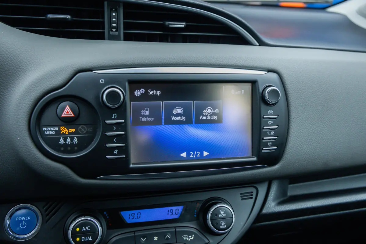 1.5 Hybrid Active | Camera | Cruise control | LM velgen | Airco | Clima | Achteruitrijcamera | Airco (automatisch) | Cruise control
