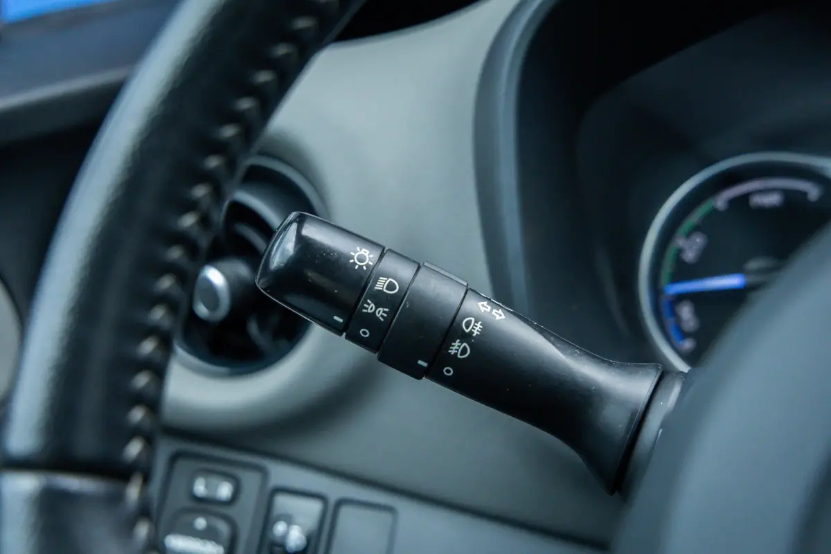 1.5 Hybrid Active | Camera | Cruise control | LM velgen | Airco | Clima | Achteruitrijcamera | Airco (automatisch) | Cruise control