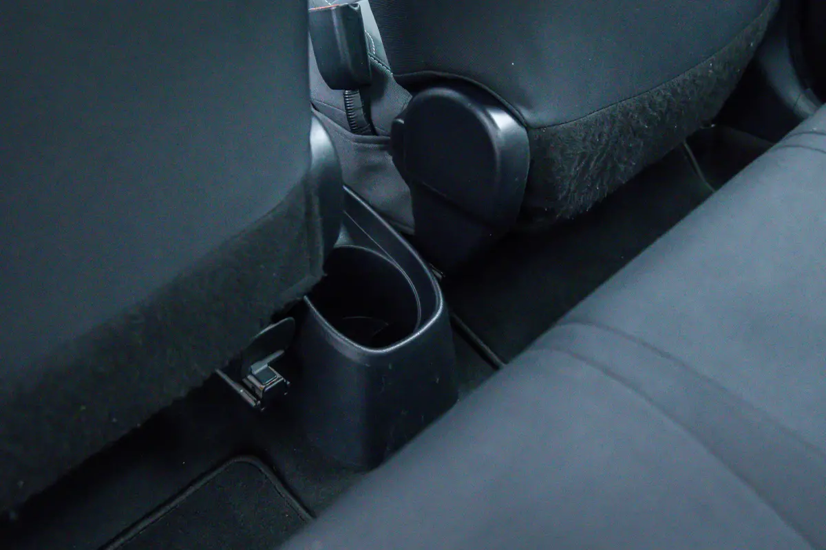 1.5 Hybrid Active | Camera | Cruise control | LM velgen | Airco | Clima | Achteruitrijcamera | Airco (automatisch) | Cruise control