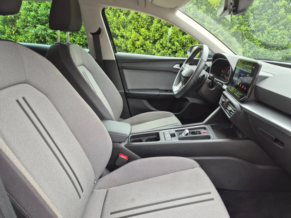 1.0 eTSI Style Business Intense - Digitaal dashboard - Navi - Camera - CarPlay - Cruise
