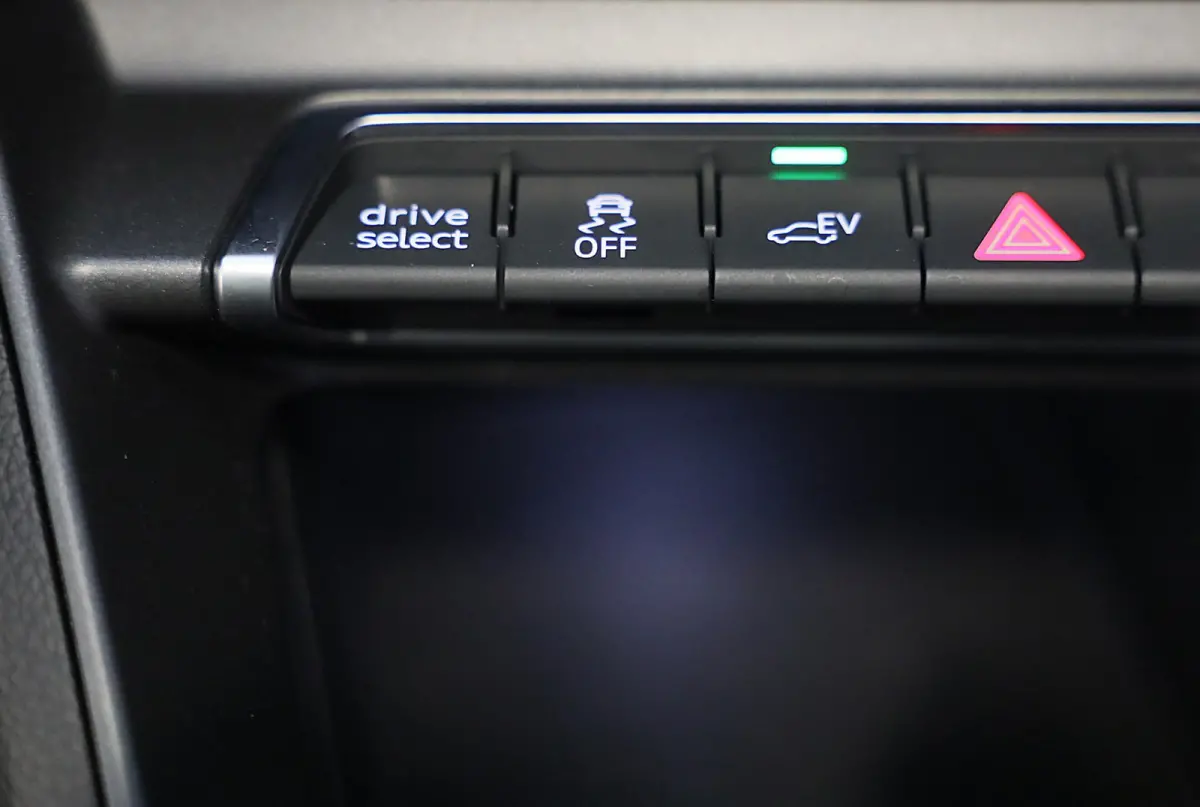 45 TFSI e RSQ3 Look / Memory / Camera / Acc / Lane Assist / Dode Hoek / S Line Zetels / Pano / Matrix / 21 In