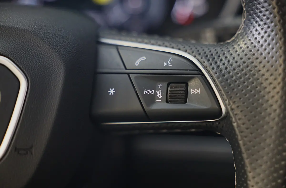 45 TFSI e RSQ3 Look / Memory / Camera / Acc / Lane Assist / Dode Hoek / S Line Zetels / Pano / Matrix / 21 In