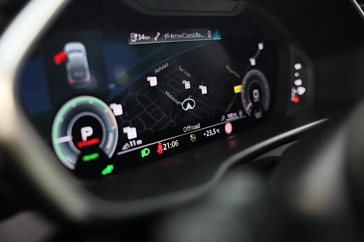 45 TFSI e RSQ3 Look / Memory / Camera / Acc / Lane Assist / Dode Hoek / S Line Zetels / Pano / Matrix / 21 In