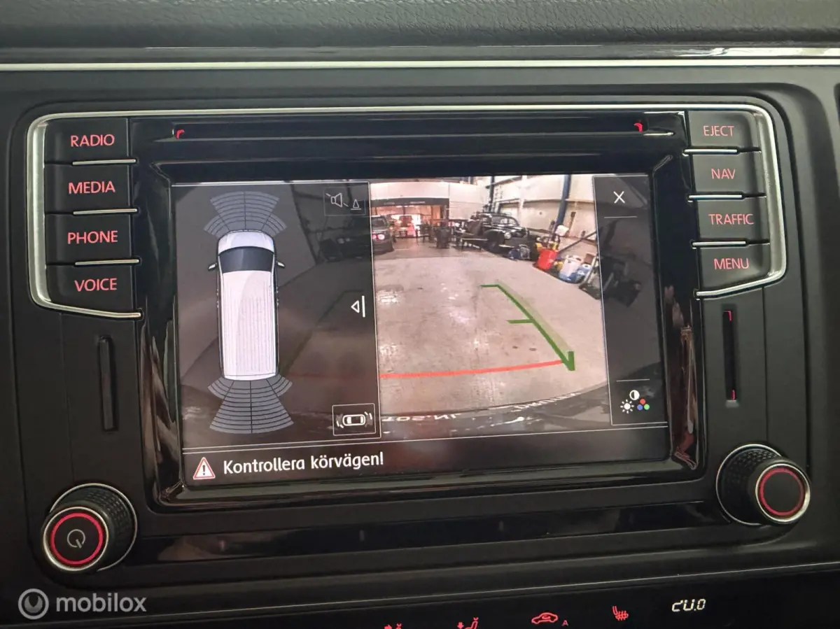 Multivan 2.0 TSI Comfortline ADAPTIVE CRUISE/CARPLAY/XENON