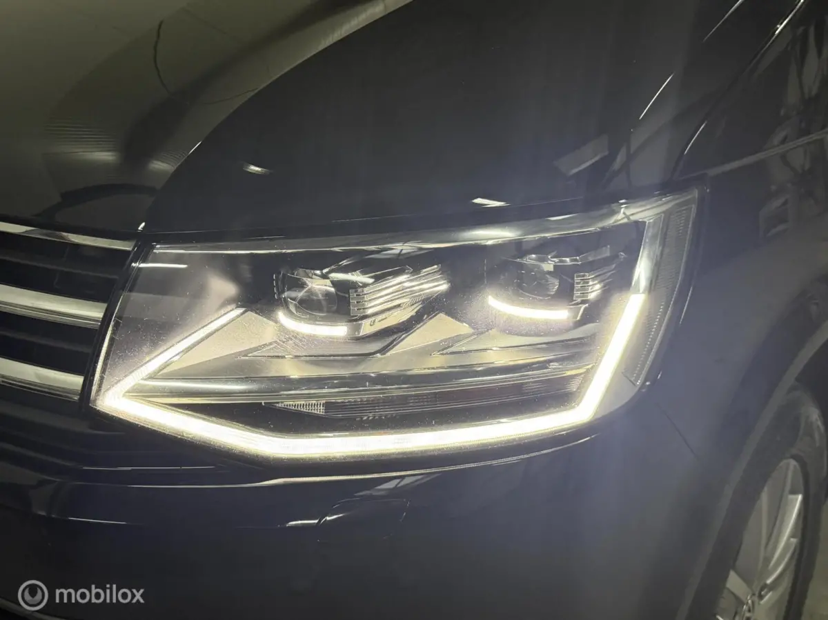 Multivan 2.0 TSI Comfortline ADAPTIVE CRUISE/CARPLAY/XENON