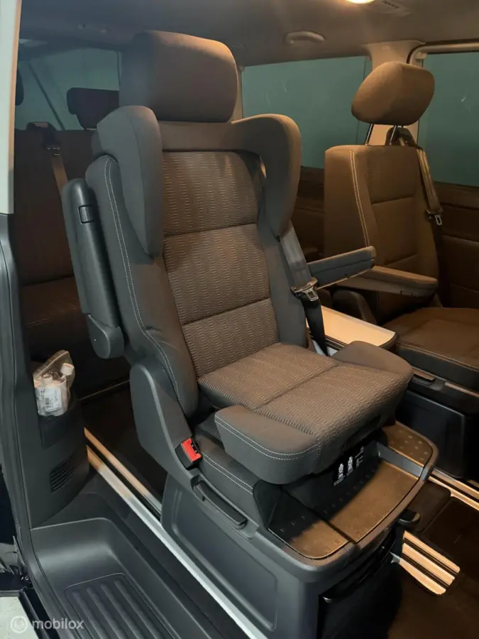Multivan 2.0 TSI Comfortline ADAPTIVE CRUISE/CARPLAY/XENON