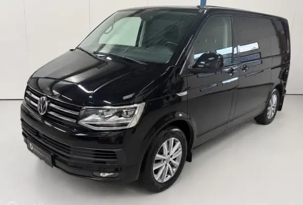 Multivan 2.0 TSI Comfortline ADAPTIVE CRUISE/CARPLAY/XENON