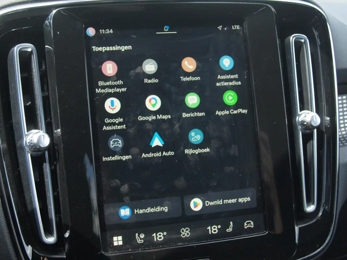 P8 AWD R-Design | SOH 91% | Trekhaak | Parkeersensoren | Apple Carplay | Cruise Control | NL-Auto |