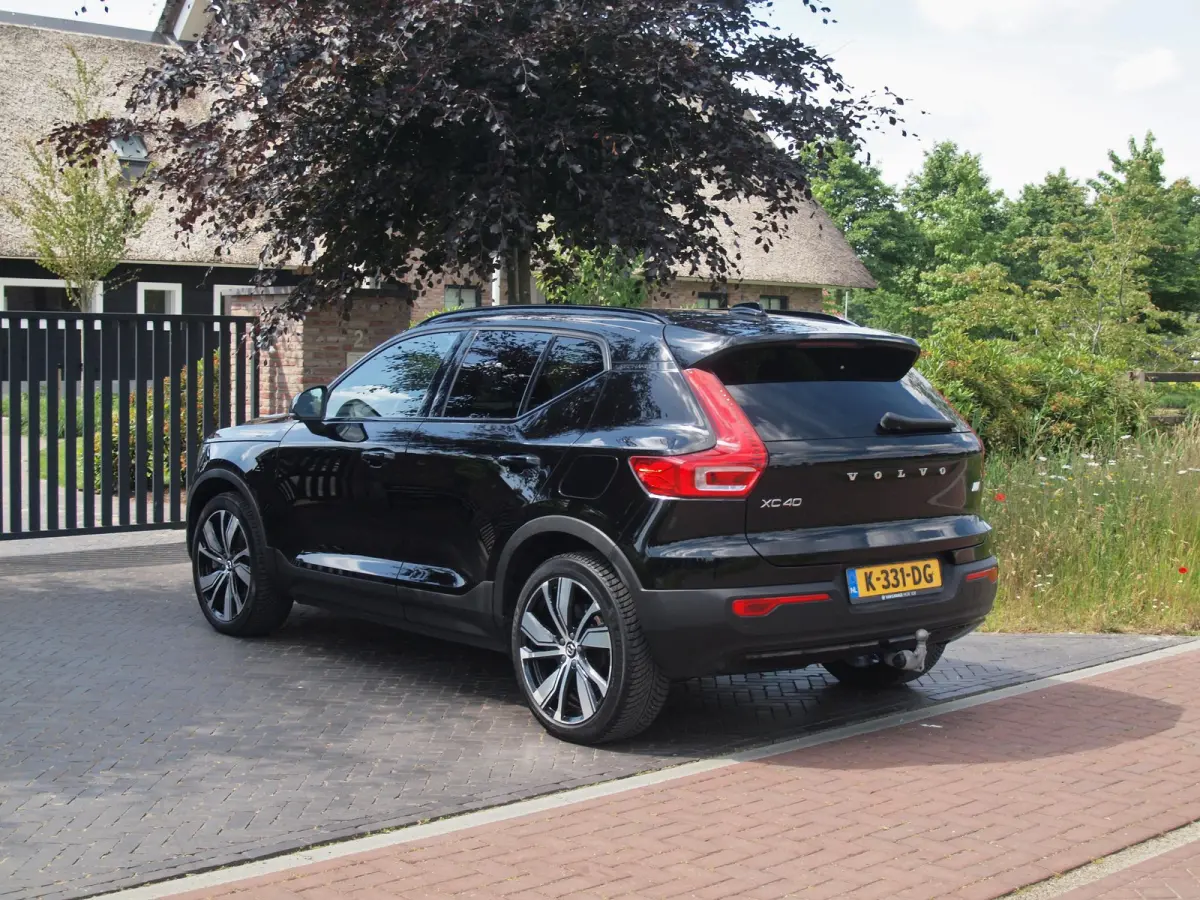 P8 AWD R-Design | SOH 91% | Trekhaak | Parkeersensoren | Apple Carplay | Cruise Control | NL-Auto |
