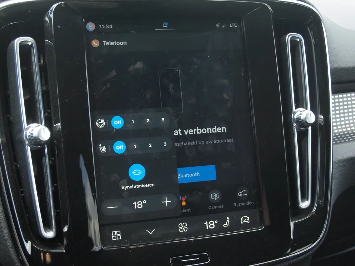 P8 AWD R-Design | SOH 91% | Trekhaak | Parkeersensoren | Apple Carplay | Cruise Control | NL-Auto |