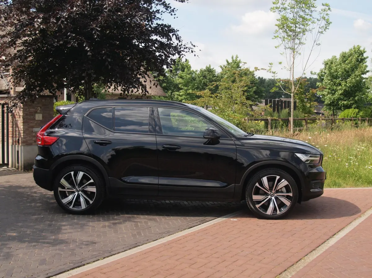 P8 AWD R-Design | SOH 91% | Trekhaak | Parkeersensoren | Apple Carplay | Cruise Control | NL-Auto |