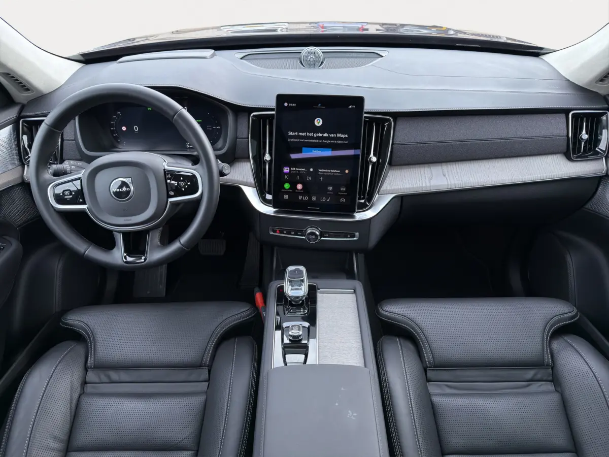 T8 Plug-in hybrid AWD Ultra Dark | Trekhaak | Luchtvering | Massage + Ventilatie | Audio High End | Gelaagde ruiten |