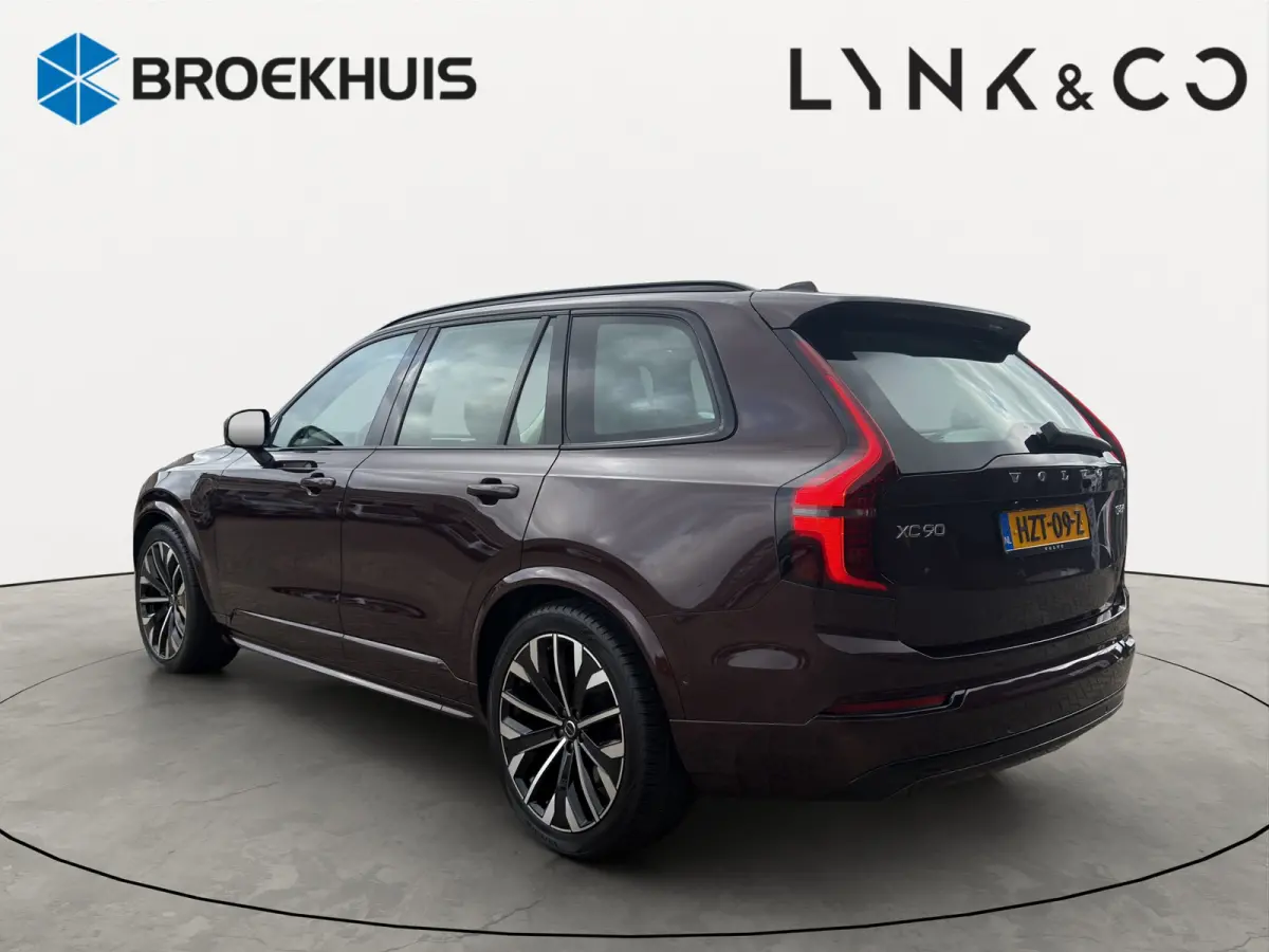 T8 Plug-in hybrid AWD Ultra Dark | Trekhaak | Luchtvering | Massage + Ventilatie | Audio High End | Gelaagde ruiten |