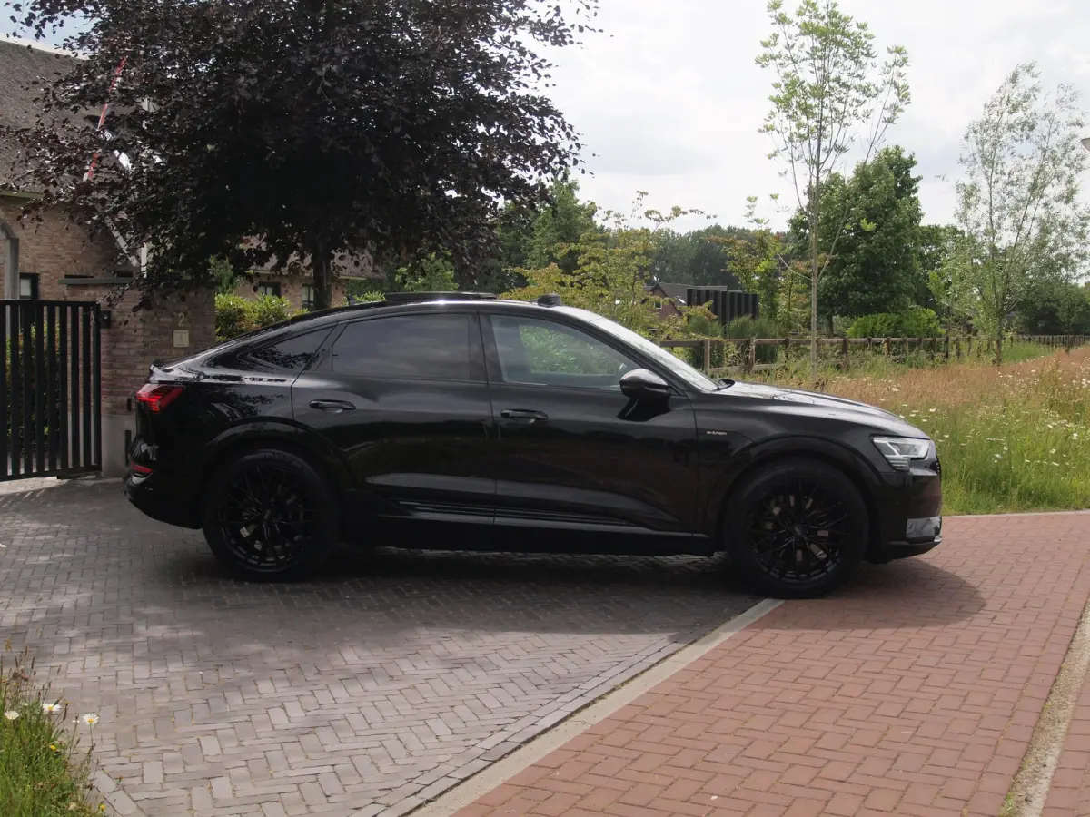 55 quattro Advanced edition Plus 95 kWh | SOH 90% | Panoramadak | Camera | ACC | Apple Carplay | Memory stoelen |
