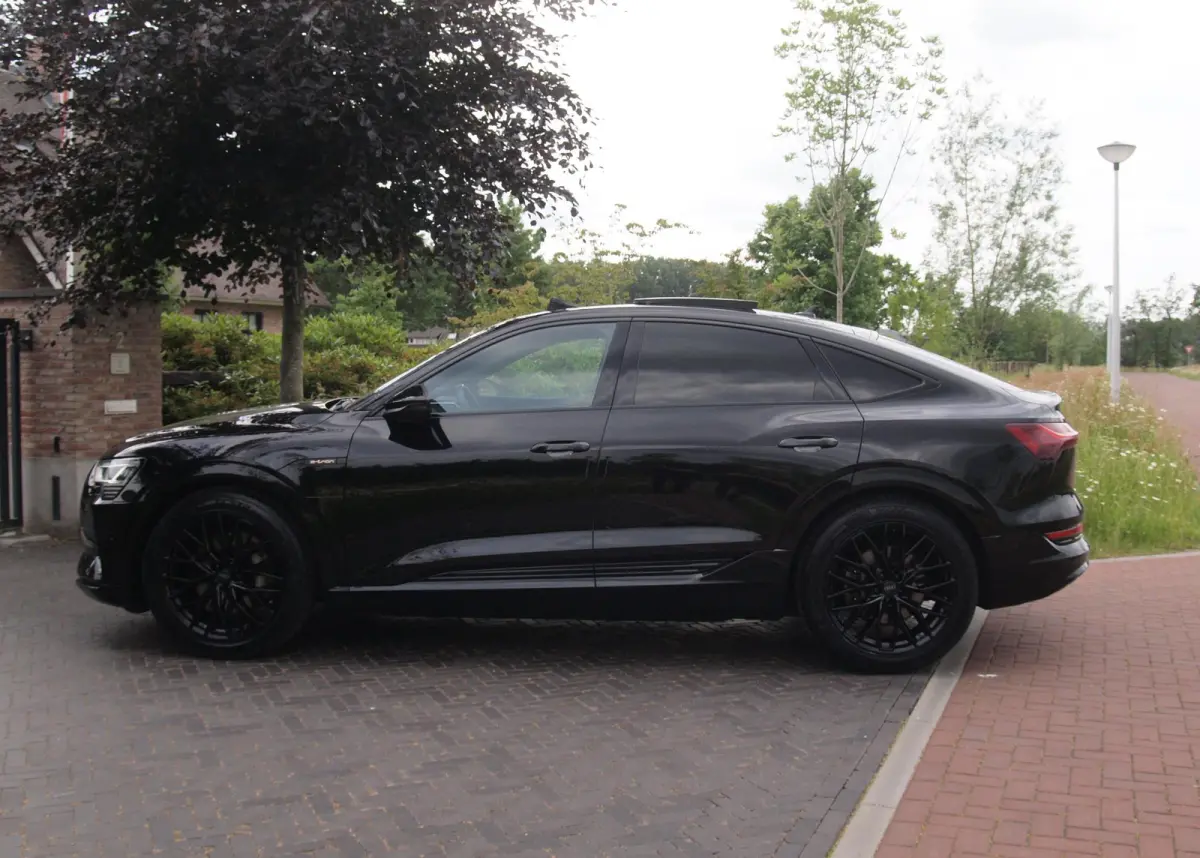 55 quattro Advanced edition Plus 95 kWh | SOH 90% | Panoramadak | Camera | ACC | Apple Carplay | Memory stoelen |