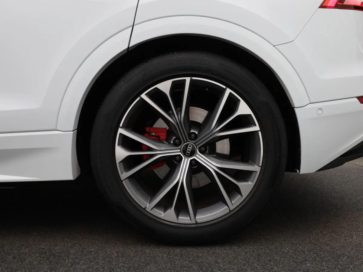 55 TFSI e quattro Pro Line l Adaptive cruise control l 360 camera l Head-up display l Dodehoek detectie l Bang & Olufsen l Luchtvering l Trekhaak l Optiekpakket zwart l Apple Carplay / Andro