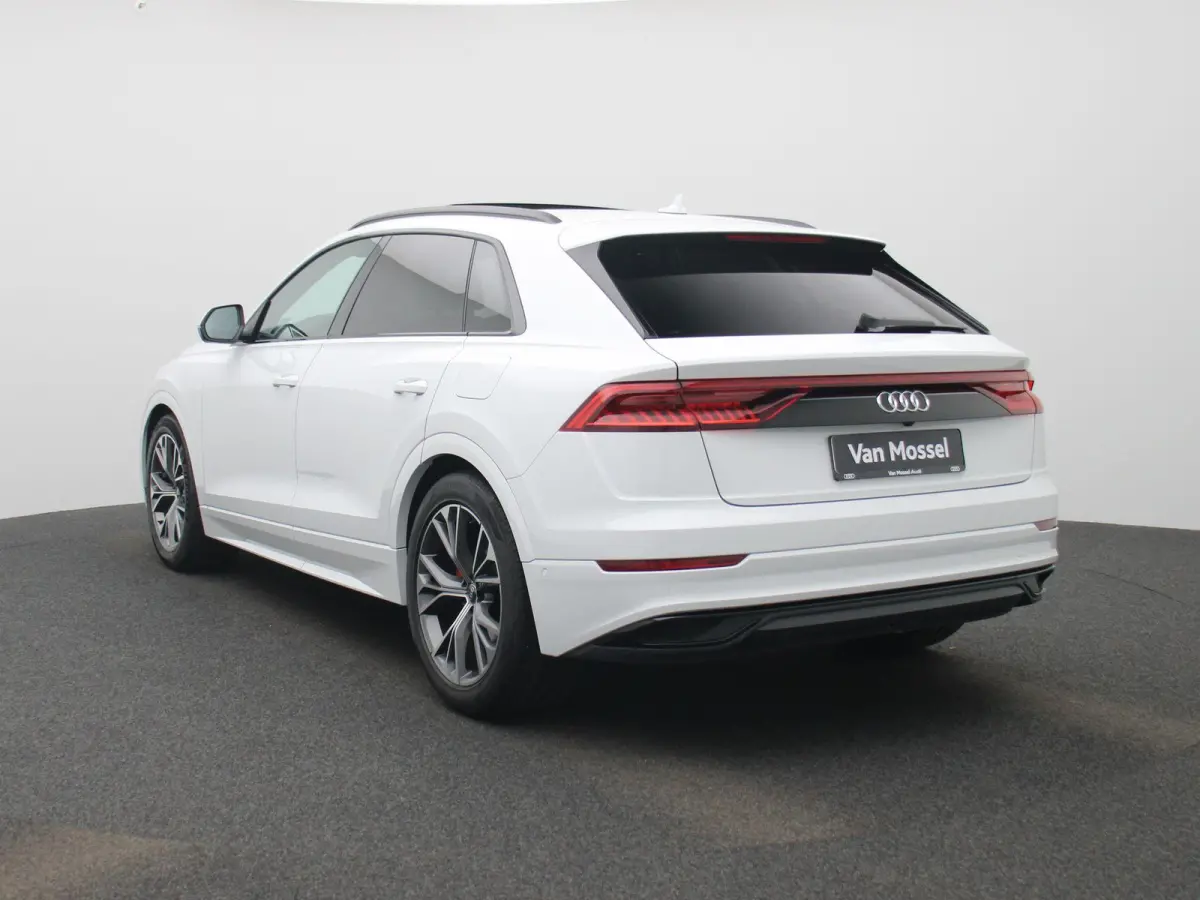 55 TFSI e quattro Pro Line l Adaptive cruise control l 360 camera l Head-up display l Dodehoek detectie l Bang & Olufsen l Luchtvering l Trekhaak l Optiekpakket zwart l Apple Carplay / Andro