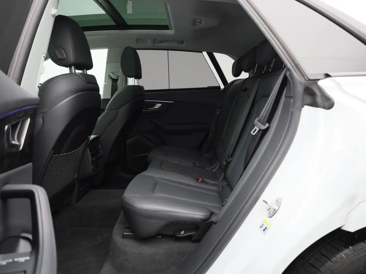 55 TFSI e quattro Pro Line l Adaptive cruise control l 360 camera l Head-up display l Dodehoek detectie l Bang & Olufsen l Luchtvering l Trekhaak l Optiekpakket zwart l Apple Carplay / Andro