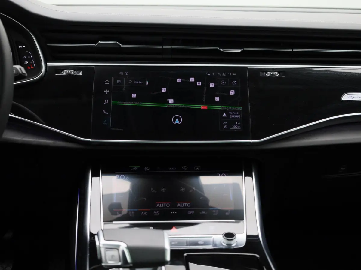 55 TFSI e quattro Pro Line l Adaptive cruise control l 360 camera l Head-up display l Dodehoek detectie l Bang & Olufsen l Luchtvering l Trekhaak l Optiekpakket zwart l Apple Carplay / Andro