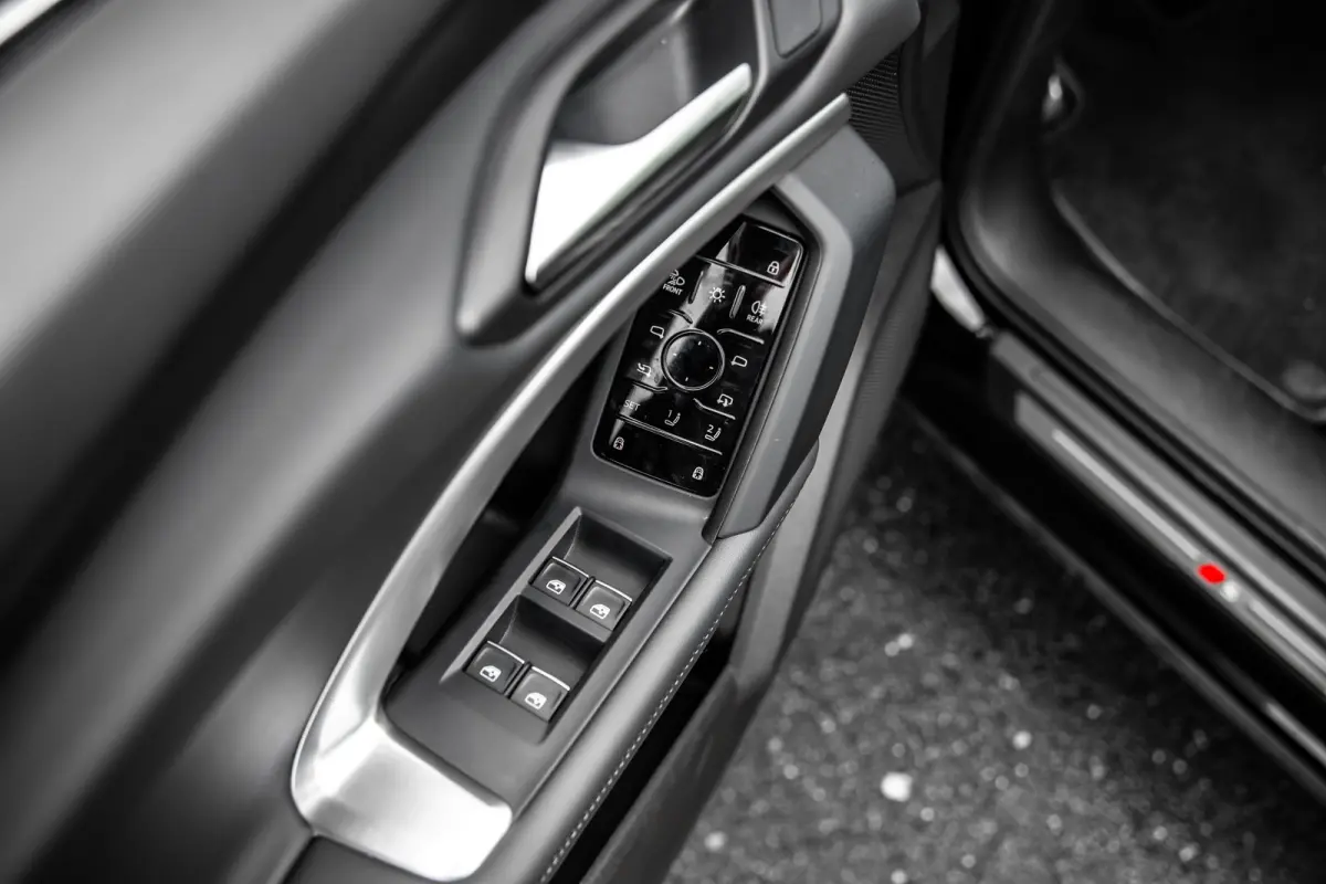 2.0 TFSI e-hybrid quattro S edition Competition | Trekhaak | Achteruitrijcamera | Stoelverwarming | Elektrische Stoelen | | Trekhaak | Achteruitrijcamera | Stoelverwarming | Elektrische Stoe