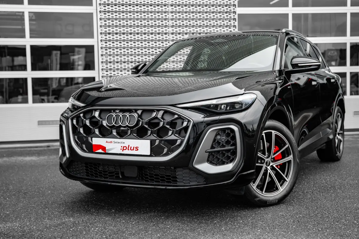 2.0 TFSI e-hybrid quattro S edition Competition | Trekhaak | Achteruitrijcamera | Stoelverwarming | Elektrische Stoelen | | Trekhaak | Achteruitrijcamera | Stoelverwarming | Elektrische Stoe