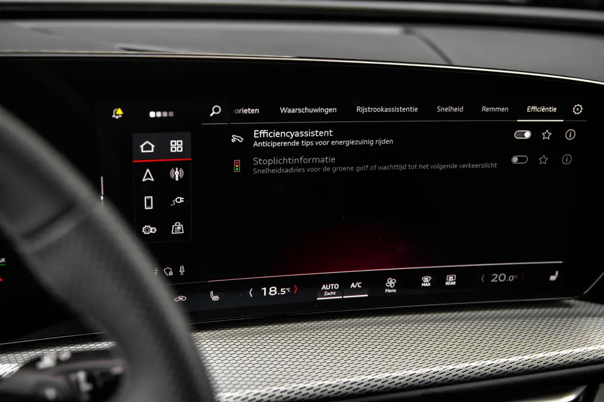 2.0 TFSI e-hybrid quattro S edition Competition | Trekhaak | Achteruitrijcamera | Stoelverwarming | Elektrische Stoelen | | Trekhaak | Achteruitrijcamera | Stoelverwarming | Elektrische Stoe