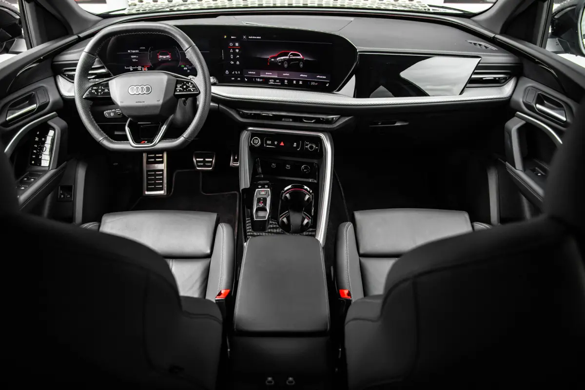 2.0 TFSI e-hybrid quattro S edition Competition | Trekhaak | Achteruitrijcamera | Stoelverwarming | Elektrische Stoelen | | Trekhaak | Achteruitrijcamera | Stoelverwarming | Elektrische Stoe