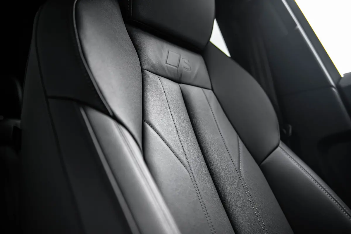 2.0 TFSI e-hybrid quattro S edition Competition | Trekhaak | Achteruitrijcamera | Stoelverwarming | Elektrische Stoelen | | Trekhaak | Achteruitrijcamera | Stoelverwarming | Elektrische Stoe