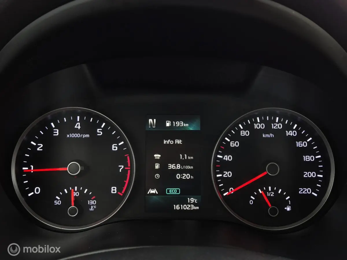 1.0 T-GDI MHEV DYNAMICLINE/CAMERA/LED/CLIMATE/CARPLAY/TWO-TONE/15''LMV