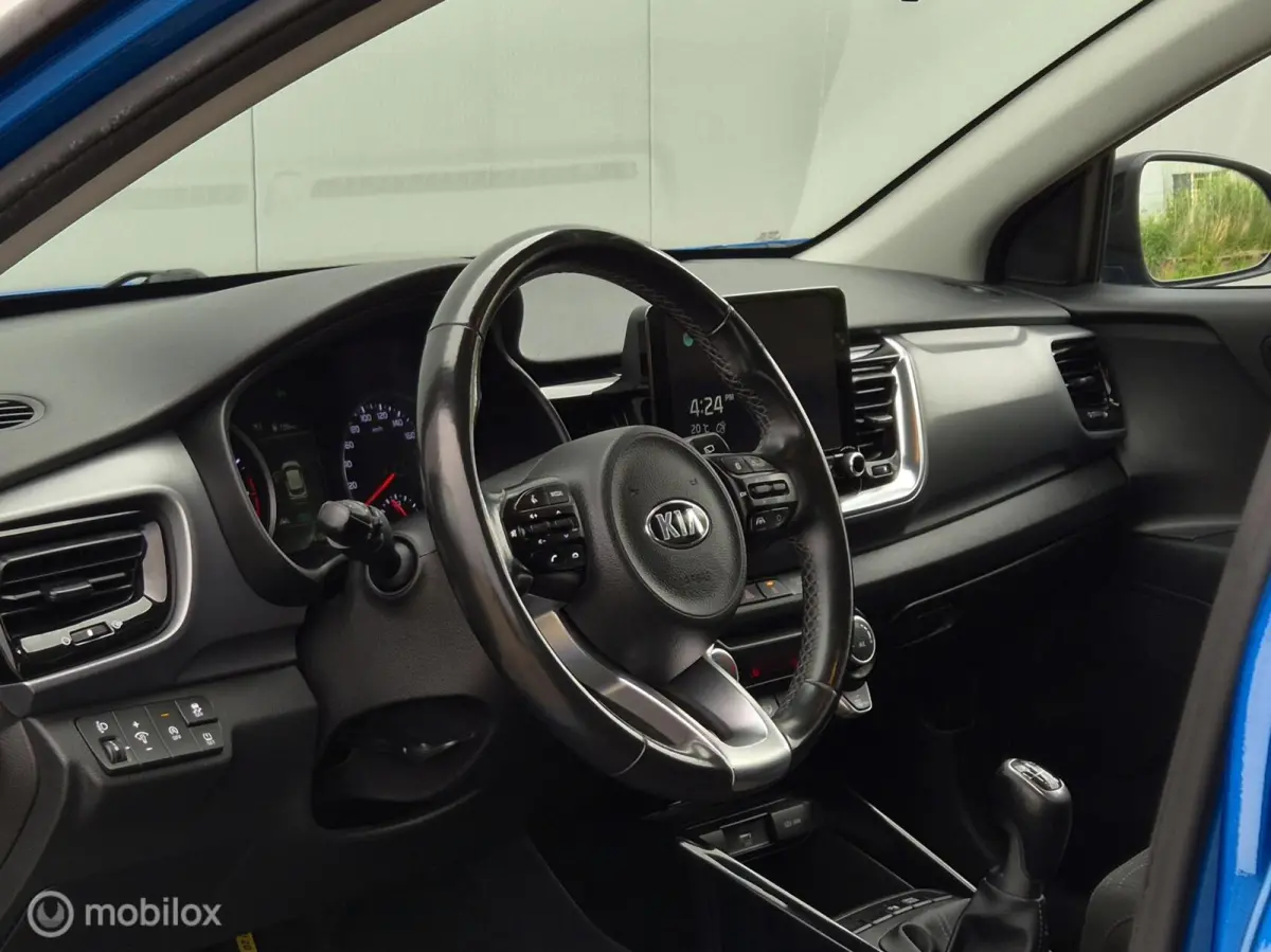 1.0 T-GDI MHEV DYNAMICLINE/CAMERA/LED/CLIMATE/CARPLAY/TWO-TONE/15''LMV