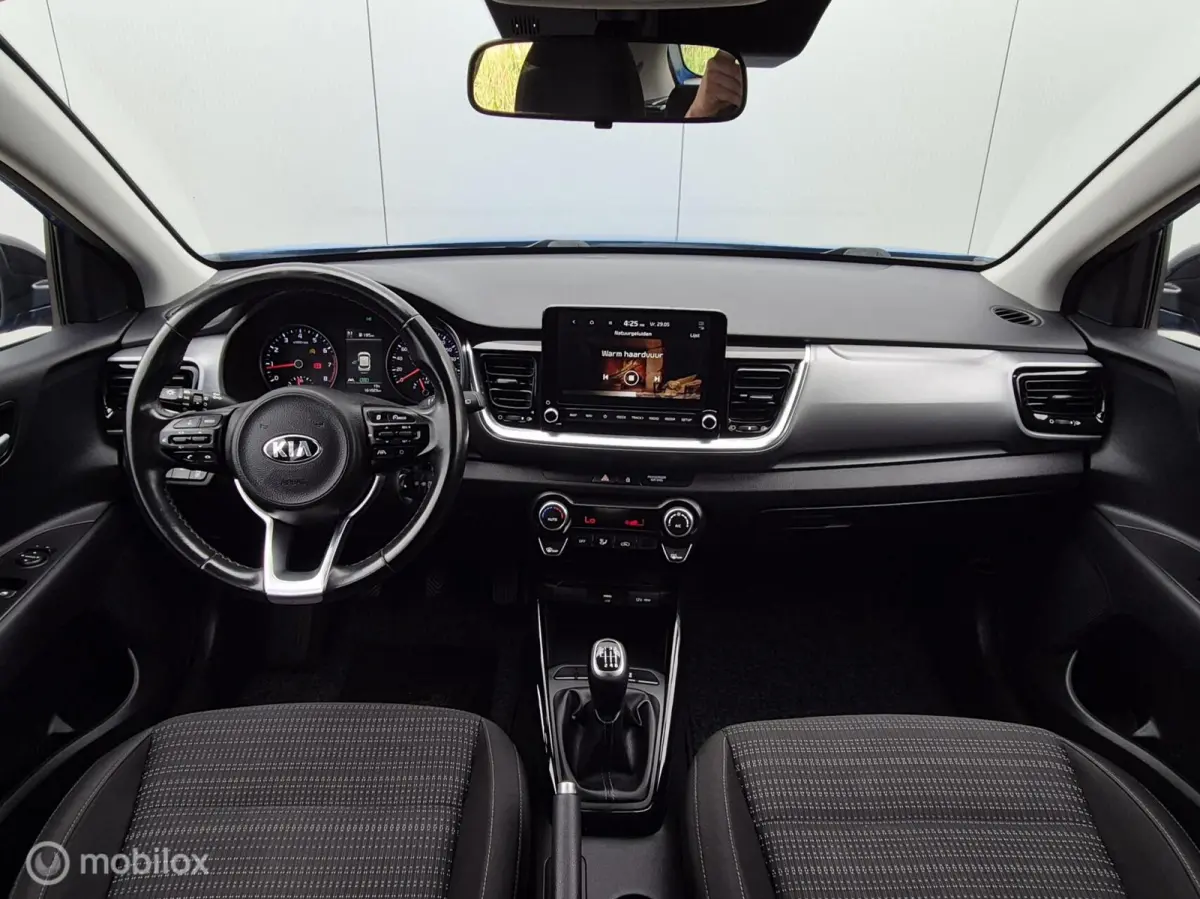 1.0 T-GDI MHEV DYNAMICLINE/CAMERA/LED/CLIMATE/CARPLAY/TWO-TONE/15''LMV