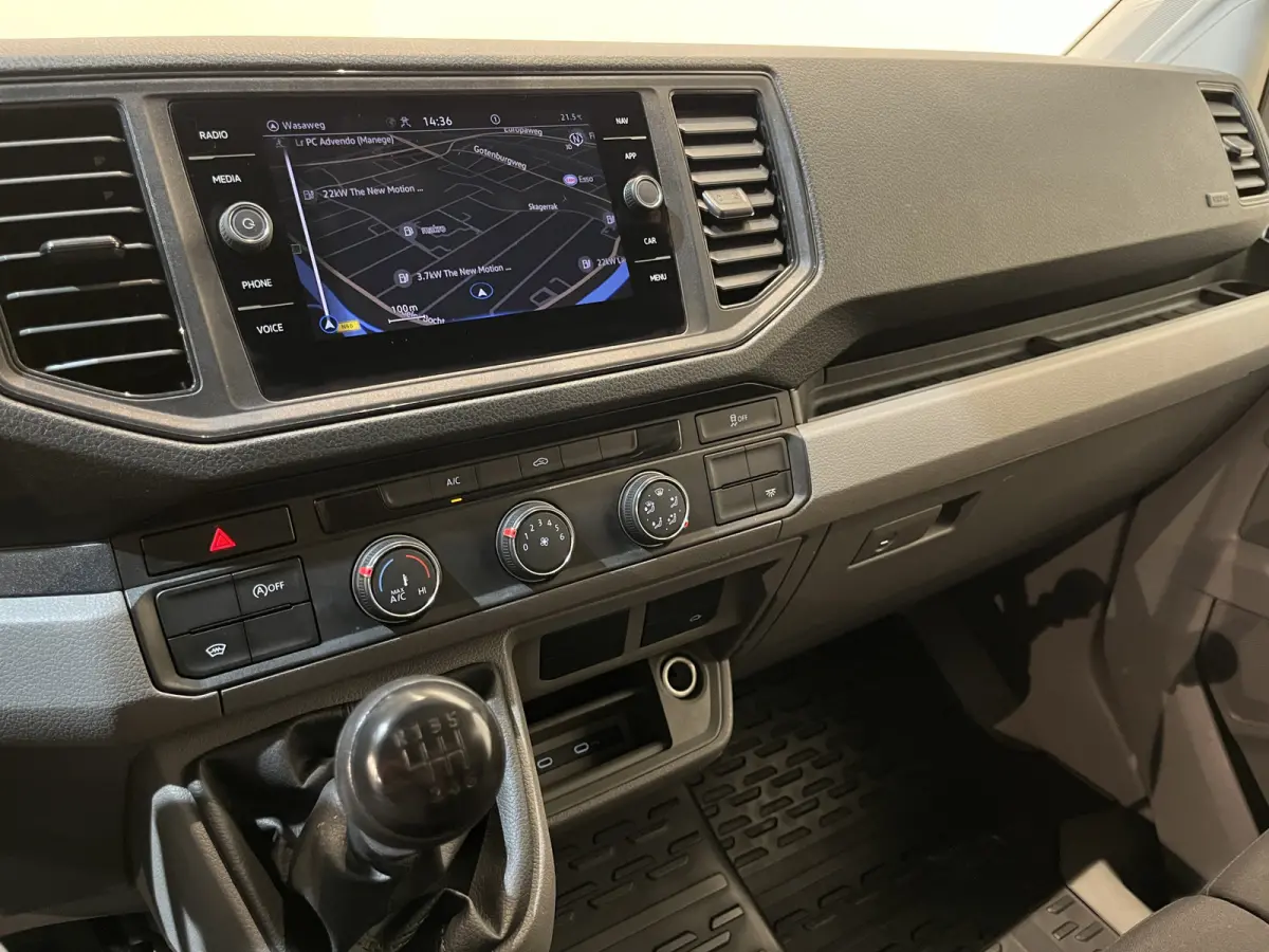 35 2.0 TDI L3 140 PK Bakwagen / Dhollandia Laadklep / Meubelbak / Euro 6 / Airco / Cruise Control / CarPlay / Navigatie / 3-Zits / 85.000 KM !!