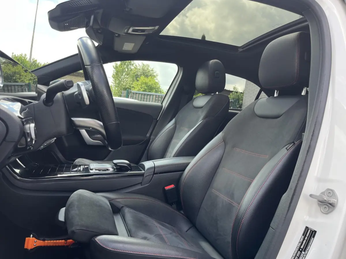 180 AMG PANO+LED+STOELVERW CARPLAY NL AUTO