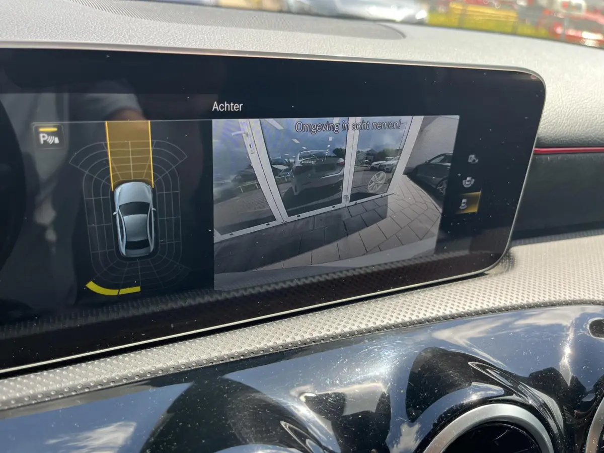 180 AMG PANO+LED+STOELVERW CARPLAY NL AUTO