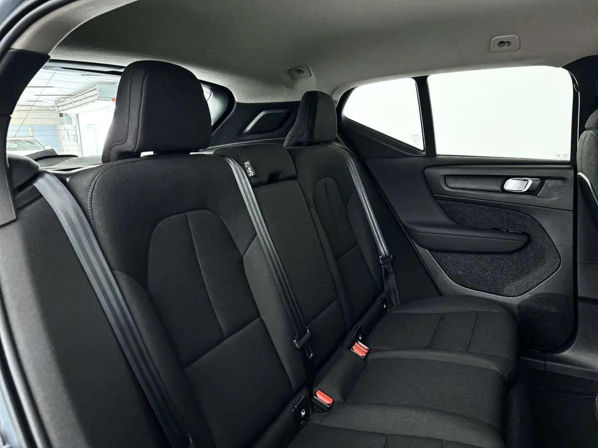 T2 Momentum Core | Park assist | Cruise control | Navigatie