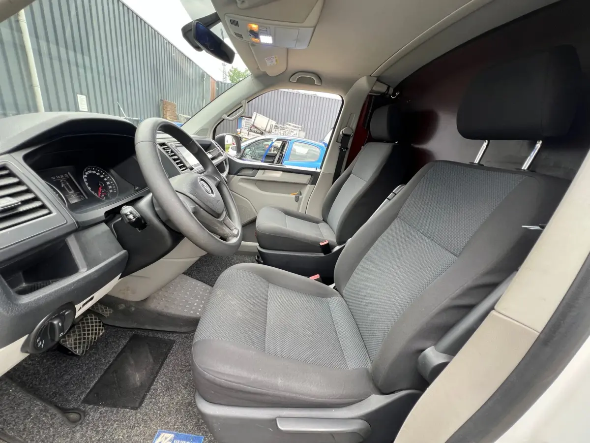 2.0 TDI L2H1 DC Trendline Automaat – Werkbus – 220V – Euro 6 – NAP – Trekhaak