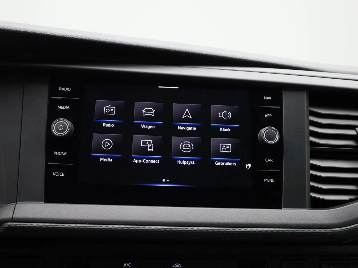 2.0 TDI L2H1 204PK | Automaat | Trekhaak | Multifunctioneel Stuurwiel | Dubbele Schuifdeur | Navigatie | Parkeerhulp Voor + Achter | Cruise Control | LED-Koplampen | LED-Achterlichten | Acht