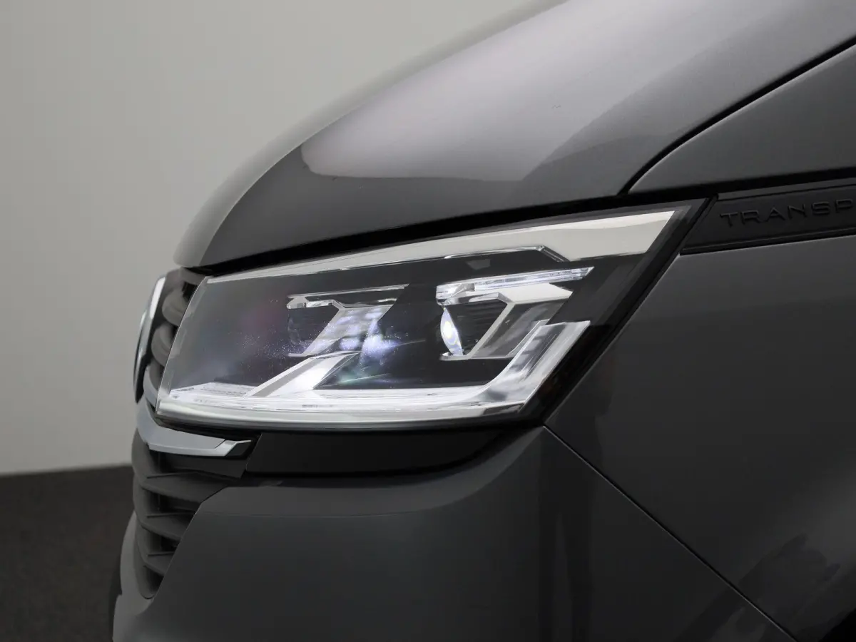 2.0 TDI L2H1 204PK | Automaat | Trekhaak | Multifunctioneel Stuurwiel | Dubbele Schuifdeur | Navigatie | Parkeerhulp Voor + Achter | Cruise Control | LED-Koplampen | LED-Achterlichten | Acht
