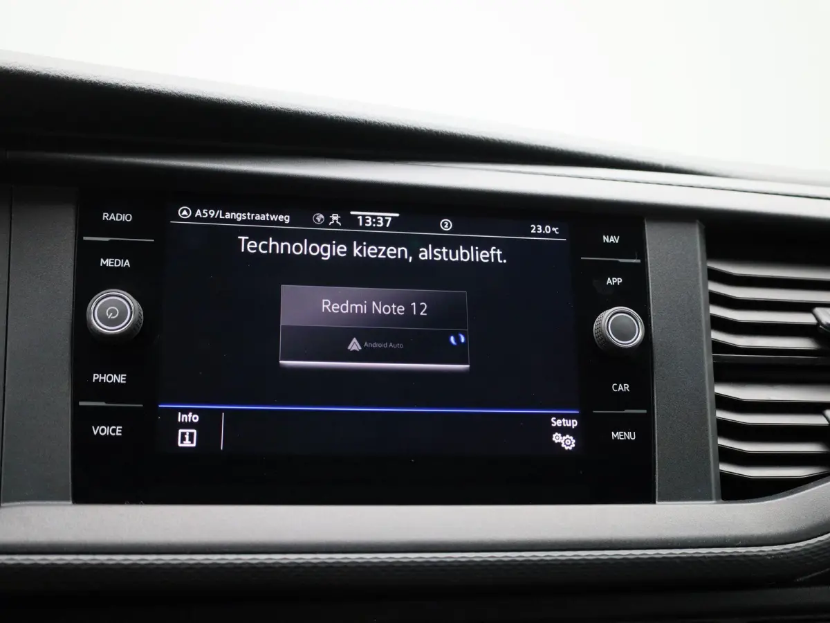 2.0 TDI L2H1 204PK | Automaat | Trekhaak | Multifunctioneel Stuurwiel | Dubbele Schuifdeur | Navigatie | Parkeerhulp Voor + Achter | Cruise Control | LED-Koplampen | LED-Achterlichten | Acht