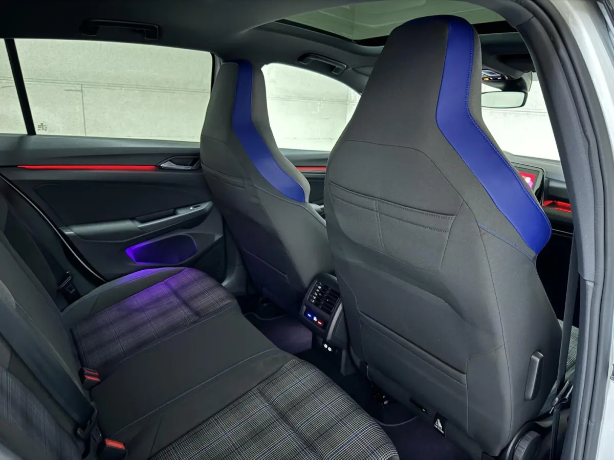 1.4 eHybrid GTE Pano IQ.Light Virtual HUD Sfeer Trekh.