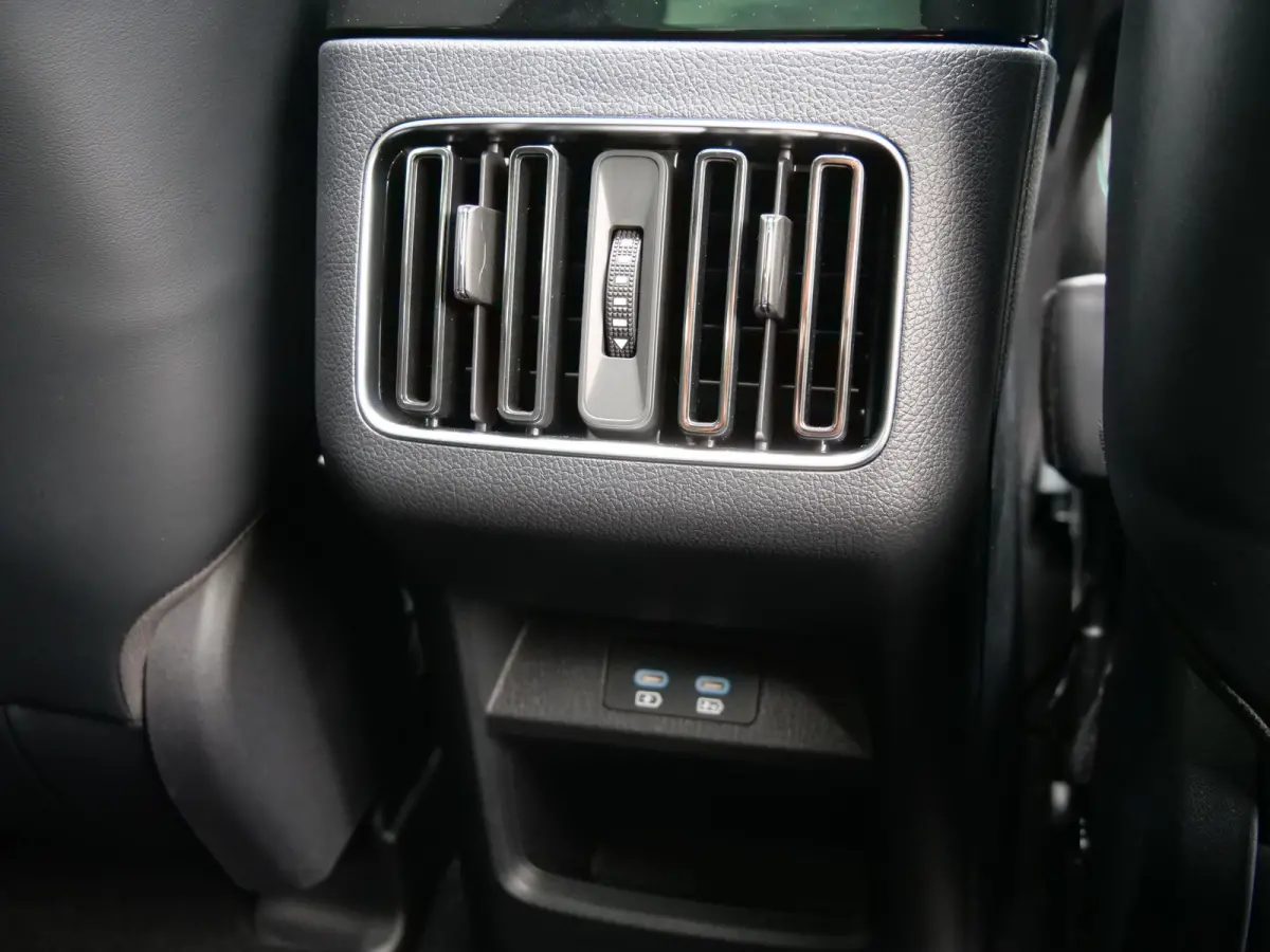 1.5 218pk DM-i FWD Boost Automaat Leder / Panoramadak / Infinity sound / Adaptive cruise