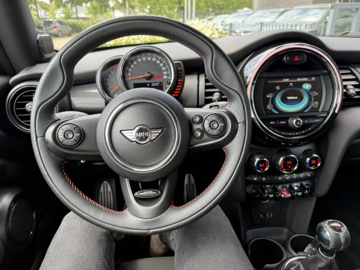 1.5 Chili JCW Pakket I Clima I Xenon I H&K I Cruise