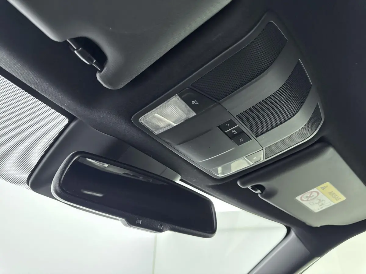 188pk PHEV Automaat Executive | 1500 KG Trekvermogen| Navigatie | Camera | Stoel/Stuur Verwarming
