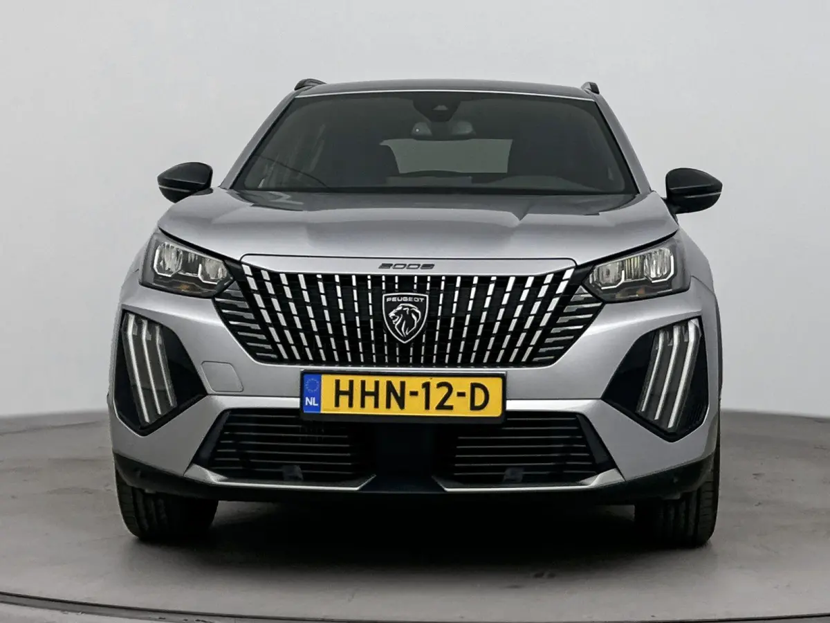 SUV 100pk Allure | Navigatie | Parkeersensoren V+A | Carplay | Rijstrooksensor met Correctie