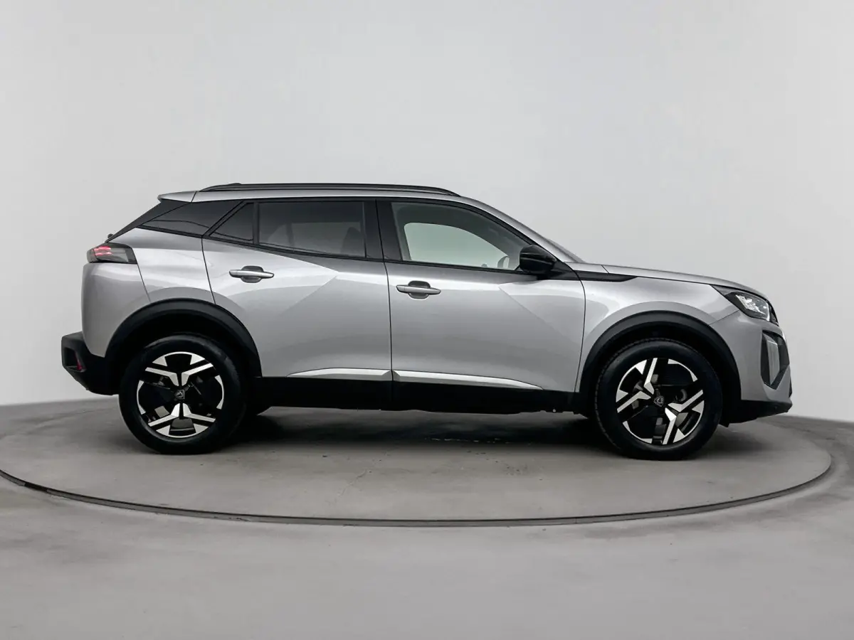 SUV 100pk Allure | Navigatie | Parkeersensoren V+A | Carplay | Rijstrooksensor met Correctie