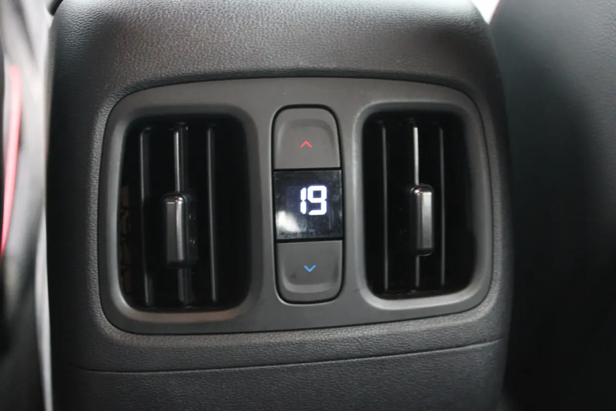 1.6 T-GDI PHEV N Line 4WD | Airco (automatisch) | Audio installatie premium | Dodehoekdetectie met correctie