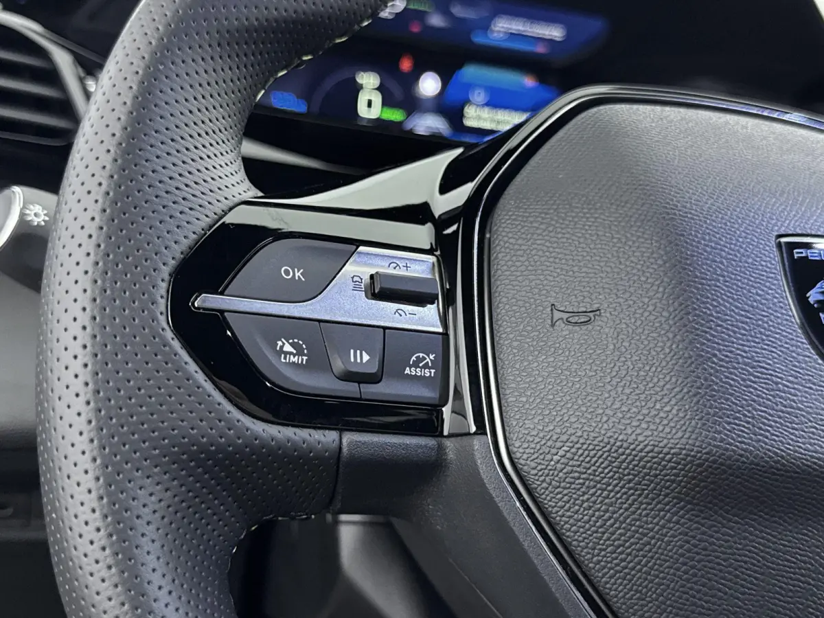 GT Avantage 58 kWh | Trekhaak | Navigatie | Elektrische Achterklep | Camera | Draadloos Carplay | Adaptieve Cruise Control