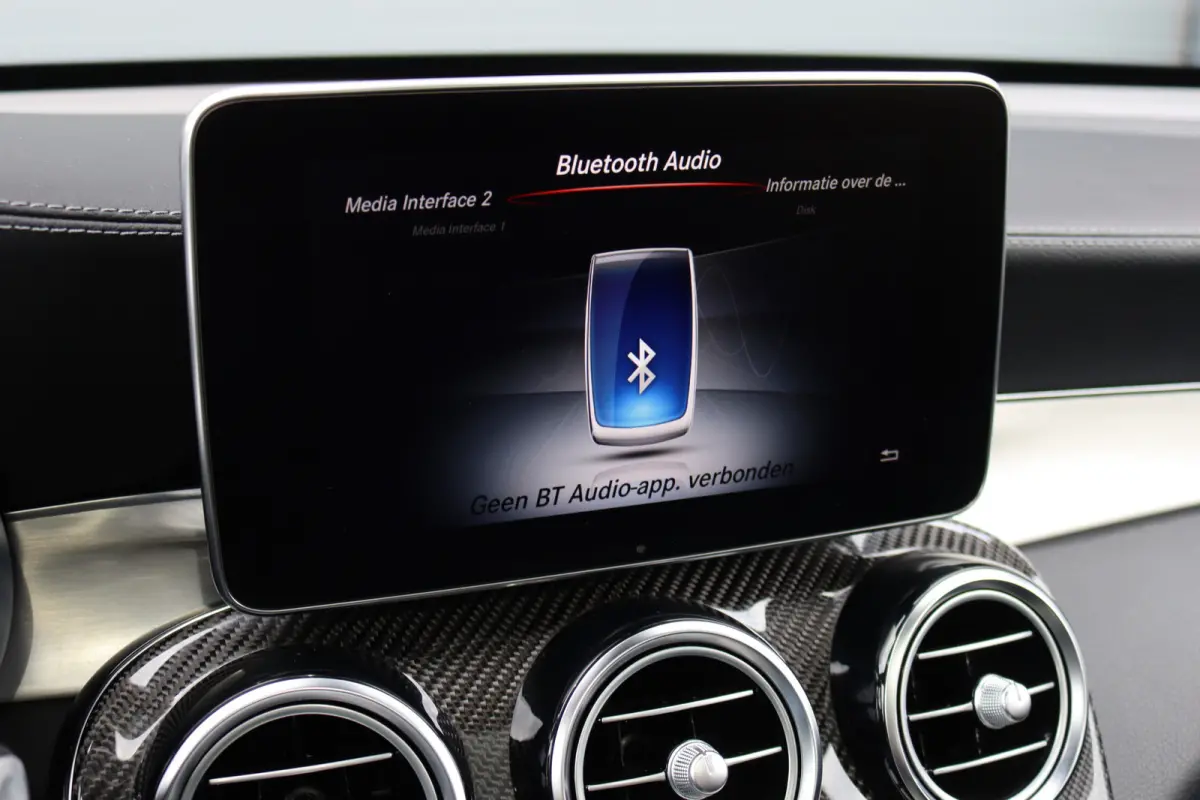 AMG 43 4MATIC | Luchtvering | Distronic+ | Carbon | Memory | Burmester | Panoramadak | HUD | Trekhaak | Nightpakket | Leder | Surround Camera | Keyless Go |