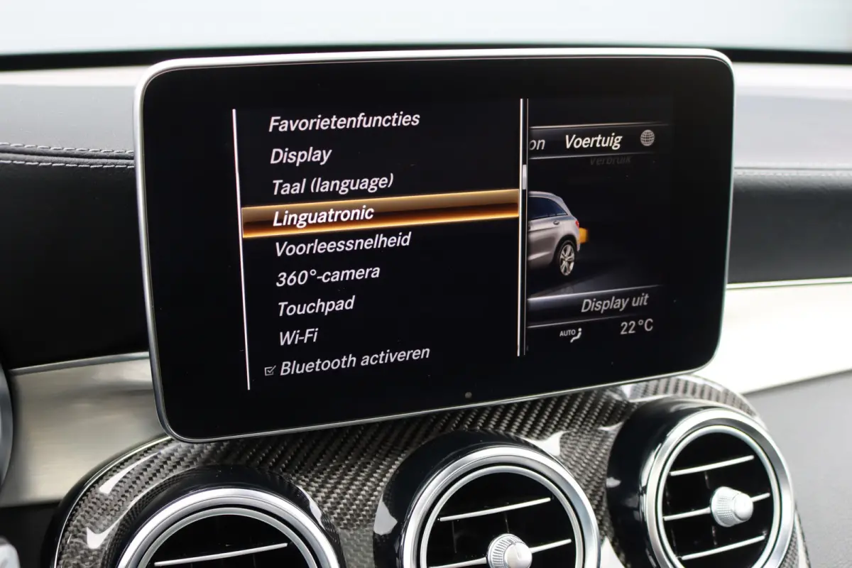 AMG 43 4MATIC | Luchtvering | Distronic+ | Carbon | Memory | Burmester | Panoramadak | HUD | Trekhaak | Nightpakket | Leder | Surround Camera | Keyless Go |